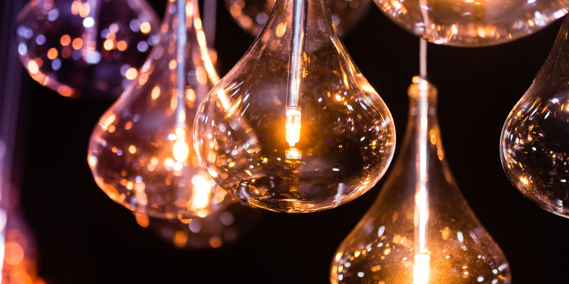 Puede un okupa contratar luz