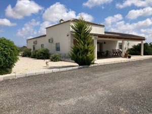 casa-en-elche-okupas-alicante (1)